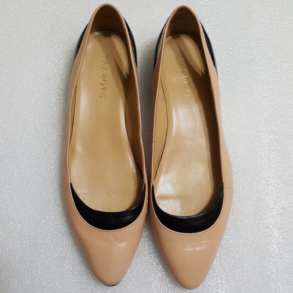 TALBOTS🎀 women's flats size 9M